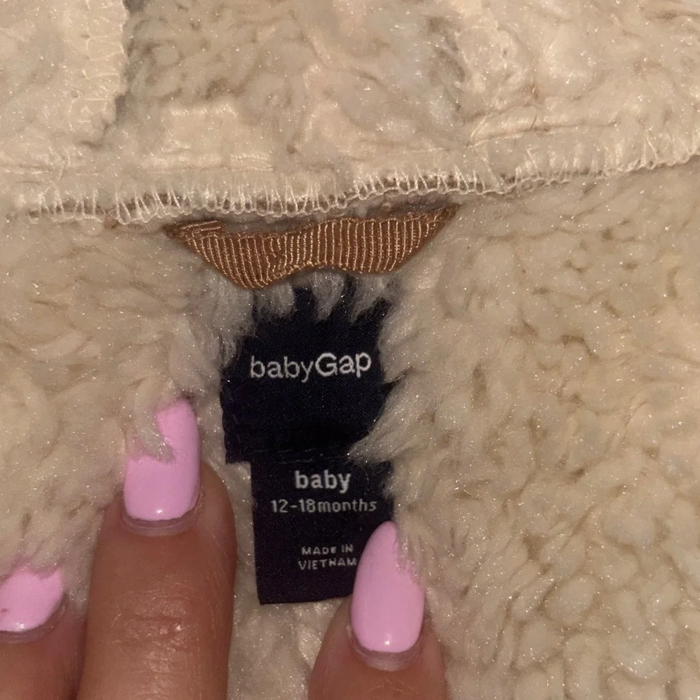 Baby Gap 12-18 month Cozy Tan Jacket with Faux Fur Trim